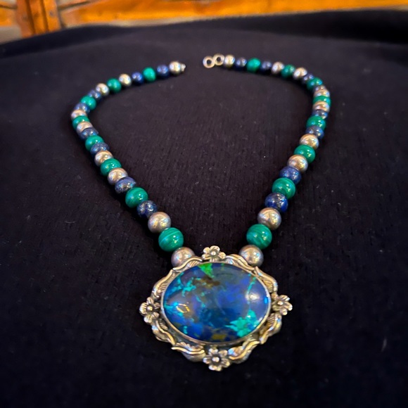 Protective Malachite gemstone & sterling silver vintage pendant & bead necklace - Picture 1 of 3